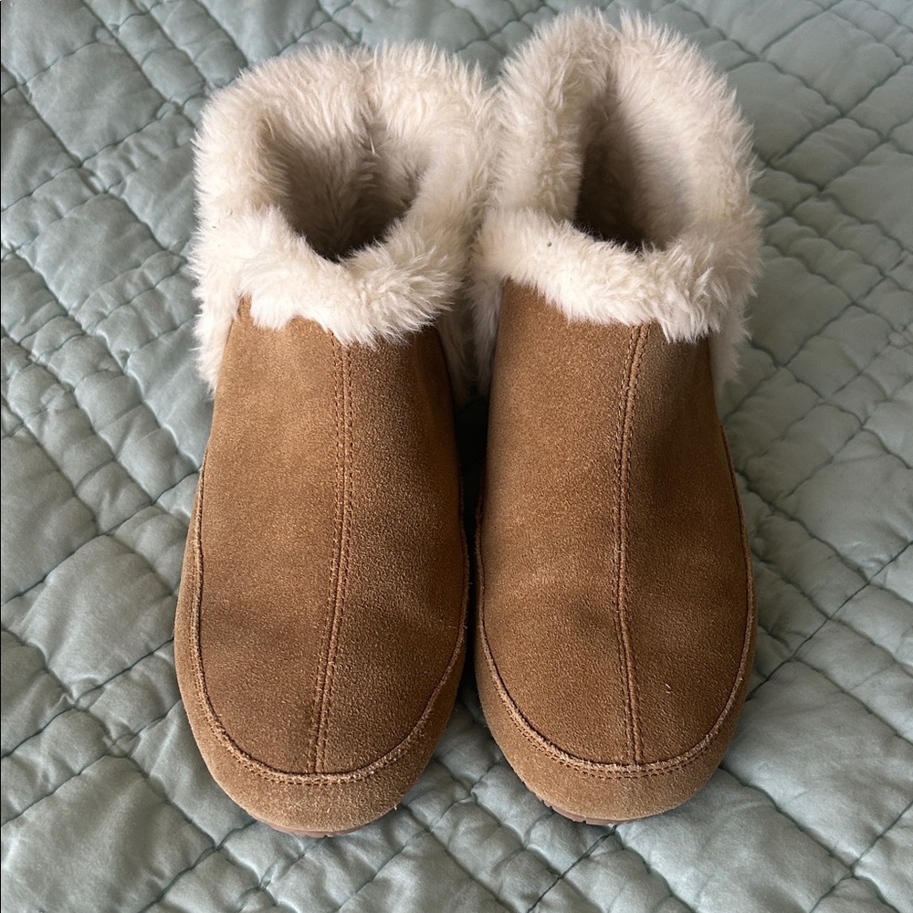 Lands’ End Cozy Tan Suede Fur-Lined Slippers